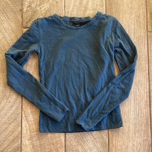 Vintage American Eagle, long sleeve T-shirt. Size extra small. Navy blue.